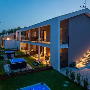 Apartment Shiloh Private Luxury, Costermano sul Garda